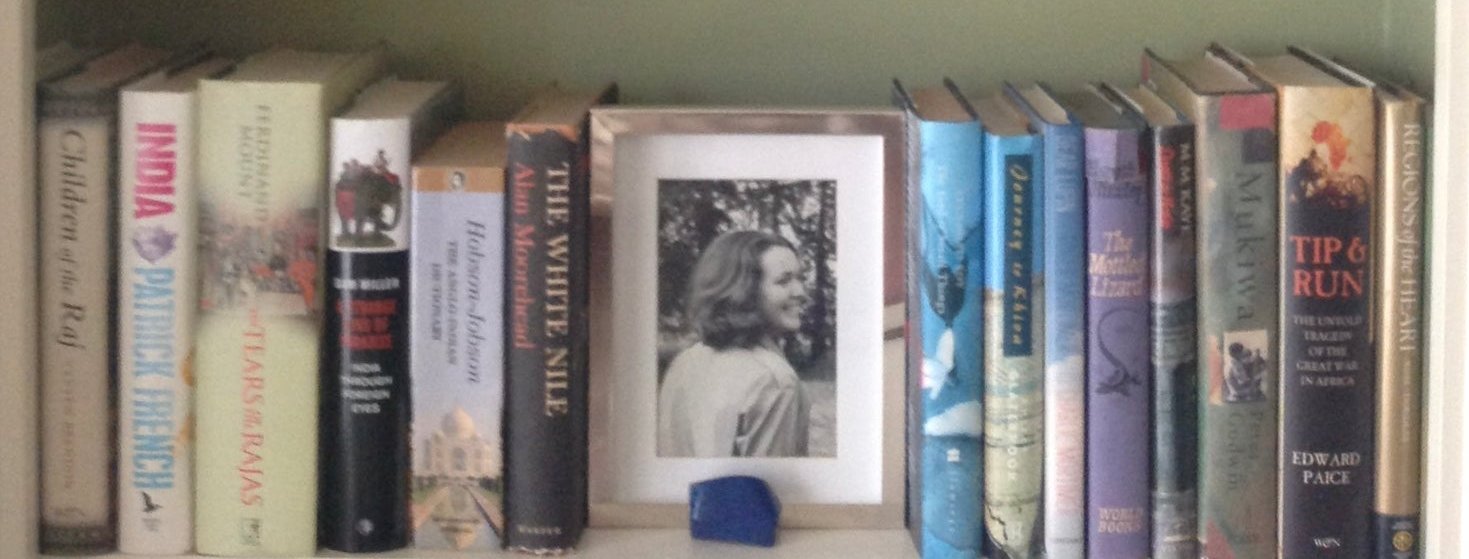 Book-shelf-of-books-with-photo
