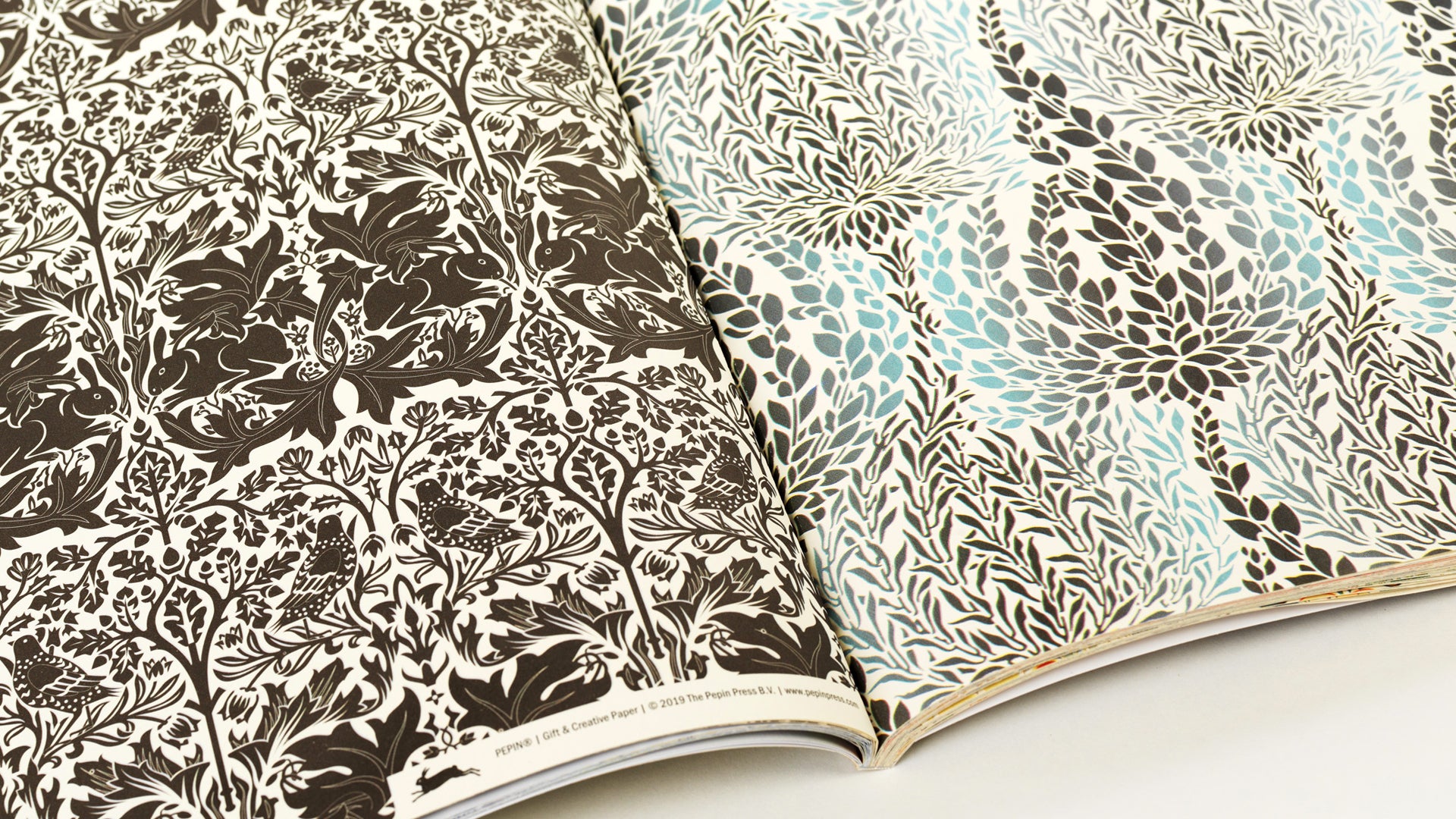 Wrapping Paper Book The Arts and Crafts Movement