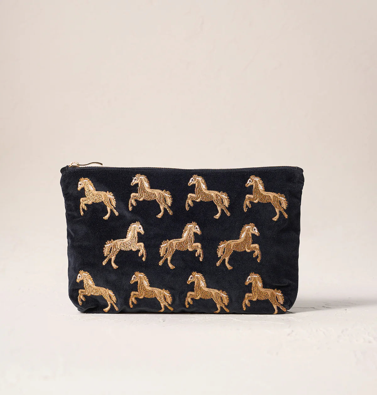 Everyday Pouch Wild Horse Velvet Charcoal